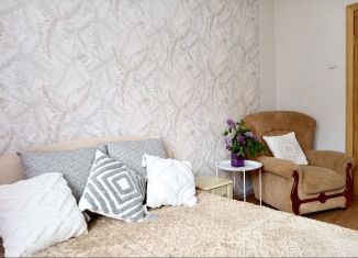 Сдается в аренду 2-комнатная квартира, 35 м2, посёлок городского типа Партенит, Нагорная улица, 14