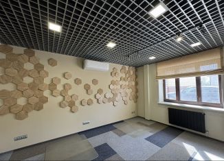 Продаю помещение свободного назначения, 242 м2, Казань, улица Калинина, 60