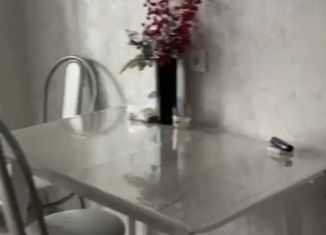 Сдам 2-ком. квартиру, 45 м2, Республика Башкортостан, проспект Октября, 99