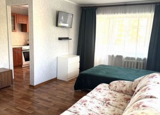 Сдаю в аренду 1-ком. квартиру, 40 м2, Кемеровская область, проспект Шахтёров, 47