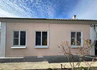 Продам дом, 90 м2, станица Раевская, улица Славы