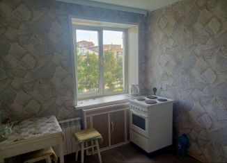 Продаю двухкомнатную квартиру, 43 м2, Белово, Юбилейная улица, 16