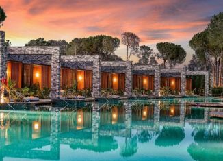 Продается 2-комнатная квартира, 86 м2, посёлок городского типа Партенит, Прибрежная улица, 9