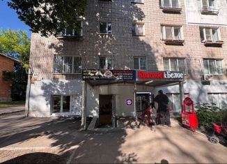 Продам торговую площадь, 63.2 м2, Самара, метро Безымянка, Минская улица, 65