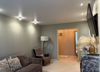 Продаю 3-ком. квартиру, 65 м2, Магнитогорск, улица Сталеваров, 22/1