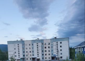 Продается двухкомнатная квартира, 53 м2, посёлок городского типа Таксимо, Советская улица, 7