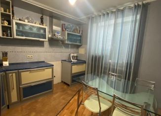 Продажа трехкомнатной квартиры, 73 м2, Губкин, Севастопольская улица, 57А