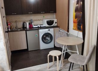 Сдам в аренду 2-ком. квартиру, 40 м2, Ишим, улица Карла Маркса, 41