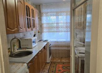 Сдается в аренду двухкомнатная квартира, 48 м2, Новоалтайск, Прудская улица, 7