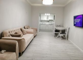 Сдается в аренду 2-ком. квартира, 75 м2, Грозный, улица Сайпуддина Шарпудиновича Лорсанова, 14