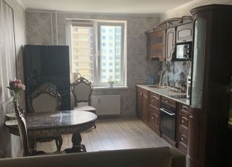 Продаю 2-ком. квартиру, 54 м2, Мурино, улица Шувалова, 2, ЖК Мой Город