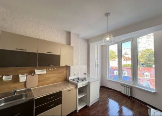 Сдаю в аренду 2-комнатную квартиру, 49 м2, Сочи, Одесская улица, 22, микрорайон Завокзальный