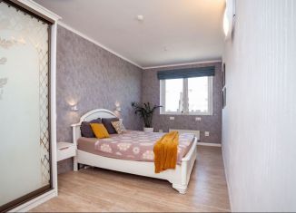 Продаю 3-комнатную квартиру, 70 м2, Челябинск, Комсомольский проспект, 80