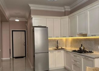 Аренда 1-ком. квартиры, 50 м2, Махачкала, улица Устарбекова, 6