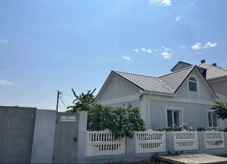 Сдам в аренду дом, 110 м2, Судак, микрорайон Юго-Западный, 1