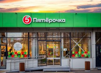 Продаю торговую площадь, 585 м2, Жуковский, улица Гагарина, 22