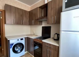 Сдается в аренду 1-комнатная квартира, 34 м2, Краснодар, улица 1 Мая, микрорайон Завод Радиоизмерительных Приборов