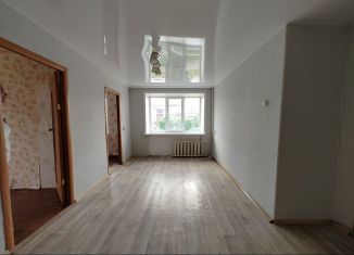 Продажа 4-комнатной квартиры, 64 м2, Курган, проспект Конституции, 42