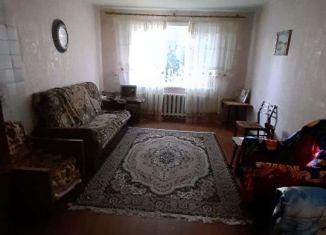 Продам трехкомнатную квартиру, 72.8 м2, поселок городского типа Шаля, улица Орджоникидзе, 56