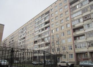 Продается 3-комнатная квартира, 57 м2, Санкт-Петербург, проспект Энтузиастов, 53/38А, муниципальный округ Ржевка