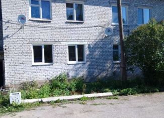 Трехкомнатная квартира на продажу, 57 м2, Александровск, улица Деменева