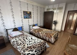 Сдам в аренду 2-комнатную квартиру, 60 м2, Ставропольский край, улица Калинина, 161А
