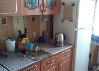 Продам 2-ком. квартиру, 43 м2, поселок городского типа Куйбышевский Затон, улица Дзержинского, 1А