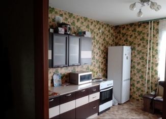 Сдам в аренду трехкомнатную квартиру, 64 м2, Ленинск-Кузнецкий, Кузбасский переулок, 14