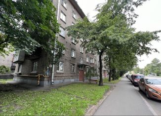 Продается 1-комнатная квартира, 30.9 м2, Санкт-Петербург, Двинская улица, 4, метро Нарвская