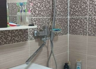 Продается 3-комнатная квартира, 71 м2, Бугульма, улица Климента Ворошилова, 29