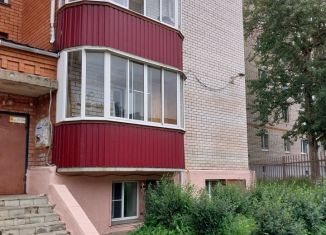 Двухкомнатная квартира на продажу, 57.6 м2, Вязьма, улица Восстания, 1