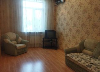 Сдам 2-ком. квартиру, 45 м2, Самара, Красноармейская улица, 106