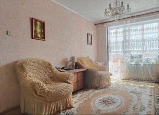 Продается 2-ком. квартира, 47 м2, Псков, Западная улица, 2А