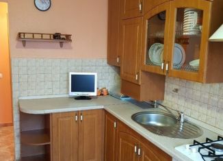 Сдача в аренду 1-ком. квартиры, 45 м2, Калининград, Пролетарская улица, 84