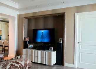 Продается 3-ком. квартира, 74.2 м2, Краснодар, Зеленоградская улица, 40, микрорайон Молодёжный