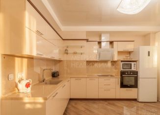 Продам 2-ком. квартиру, 70 м2, Тюмень, Вересковая улица, 9