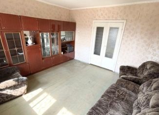 Продам 3-ком. квартиру, 63 м2, Кемеровская область, улица Свердлова, 2