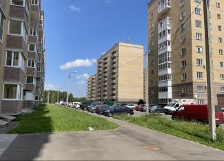 Продам 1-ком. квартиру, 39 м2, Смоленск, Вяземская улица, 34В