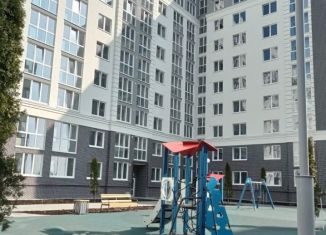 Продается 1-ком. квартира, 38 м2, Калининград, Суздальская улица, 20к2