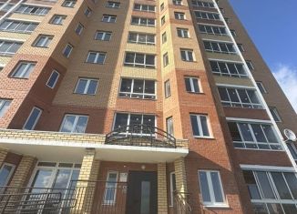 Продается трехкомнатная квартира, 91.4 м2, Можайск, Локомотивная улица, 6