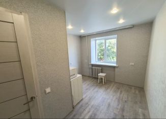 Продам 1-комнатную квартиру, 13 м2, Курган, улица Тельмана, 10, Западный район