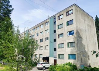 Продажа 3-ком. квартиры, 63 м2, Костомукша, Советская улица, 4