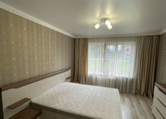 Трехкомнатная квартира в аренду, 85 м2, Владикавказ, Весенняя улица, 7к9, 12-й микрорайон