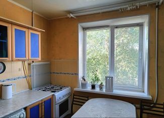 Продам 2-ком. квартиру, 50 м2, Оренбург, Брестская улица, 32