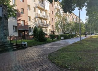 Продажа 2-комнатной квартиры, 42.9 м2, городской посёлок Дубровка, Ленинградская улица, 8