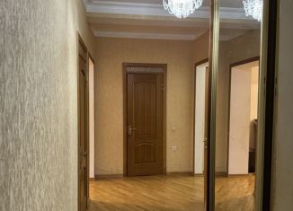 Продам 3-ком. квартиру, 115 м2, Махачкала, улица Габитова, 14Д, Ленинский район