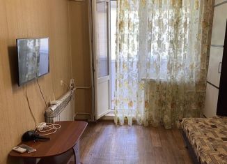 Сдам в аренду 1-комнатную квартиру, 33 м2, Волгоград, улица Землячки, 62, Дзержинский район