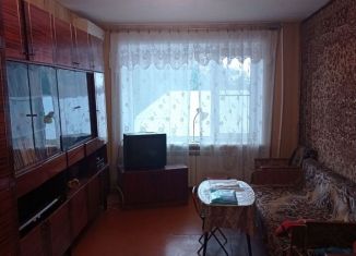 Сдам 3-ком. квартиру, 50 м2, Гуково, улица Карла Маркса, 41