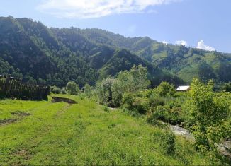 Участок на продажу, 10 сот., село Мыюта, Российская улица