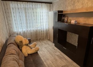 Сдаю в аренду 1-ком. квартиру, 30 м2, Кумертау, улица Ломоносова, 31